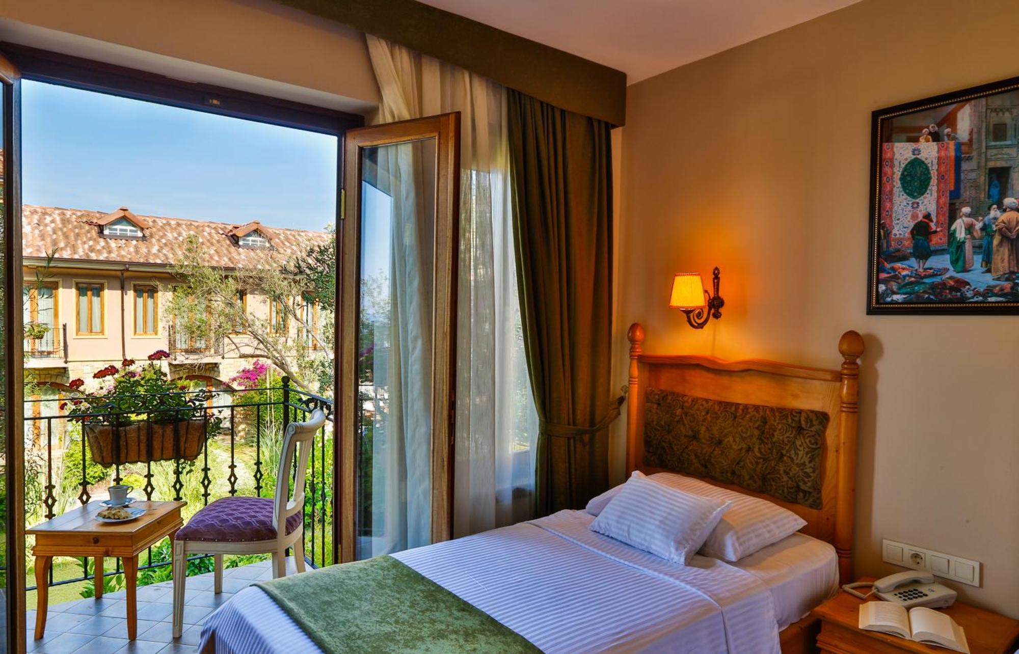 Palace Hotel Olive Odore Кючюккую Экстерьер фото